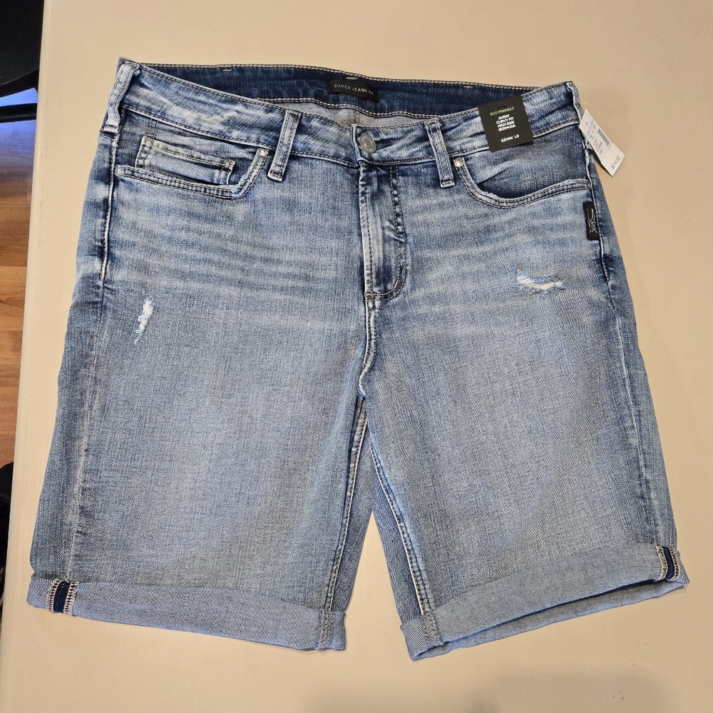 Silver Bermuda short